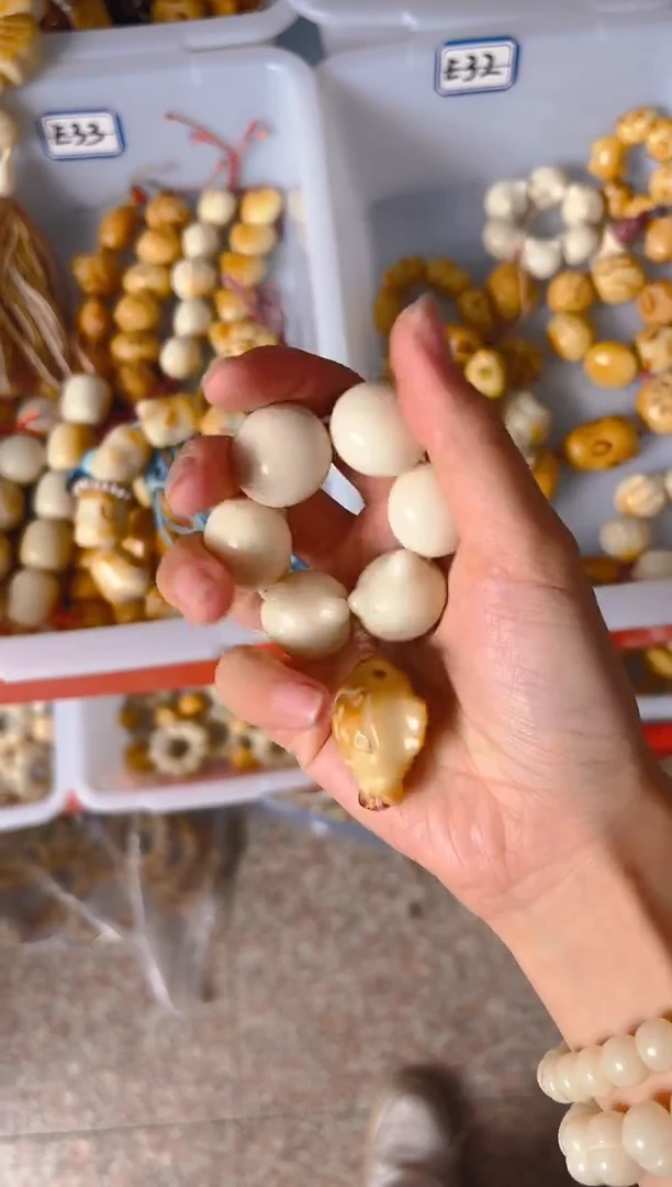 吊坠菩提根/象牙果白色猫猫头手捻