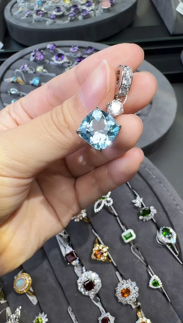 吊坠(不含链)银S925镶嵌托帕石不低于7.5ct【七天鉴赏期】