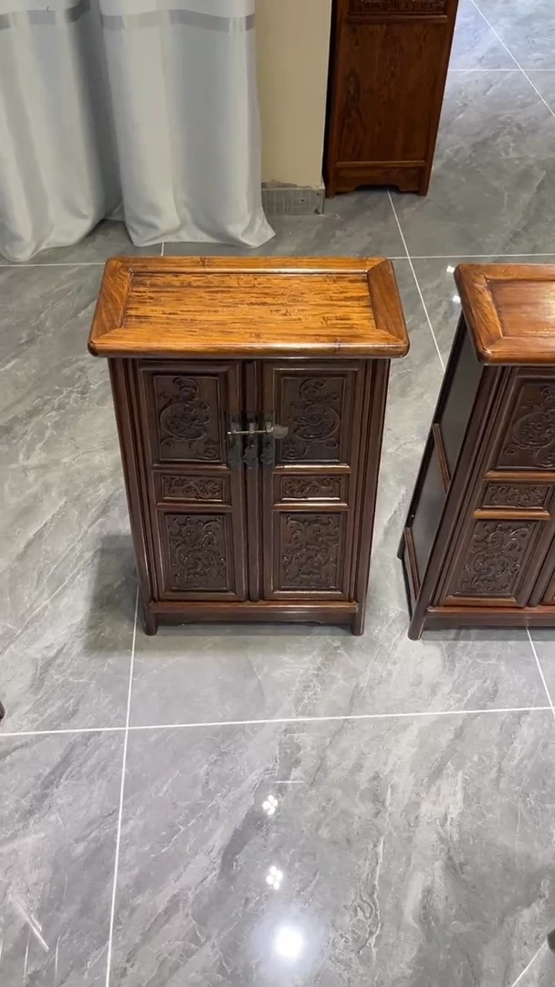 木草龙雕刻面条柜