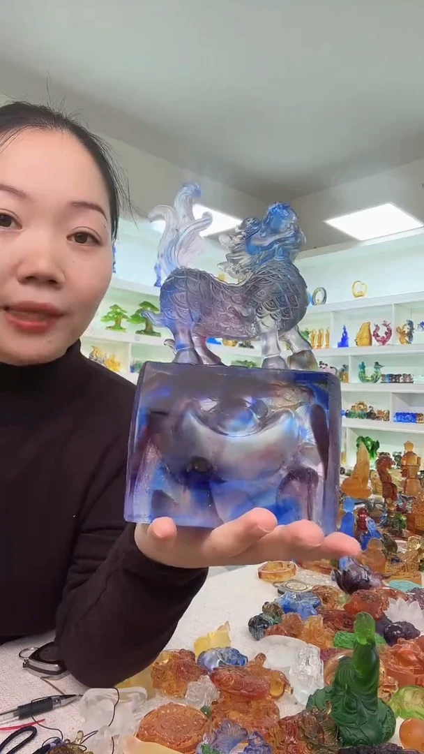 手工艺品琉璃麒麟