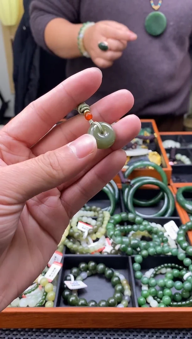 颈饰未镶嵌和田玉多样性发一  1039