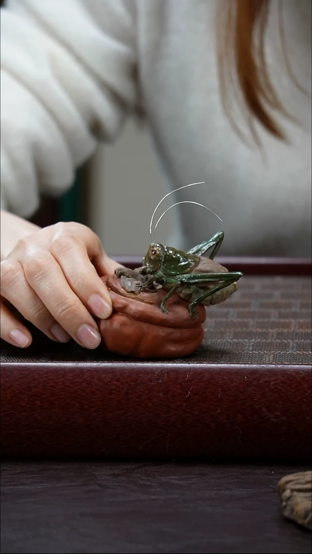 【闪购商品】紫砂盖置刘祖铭《蝈蝈盖置》（柿子款）