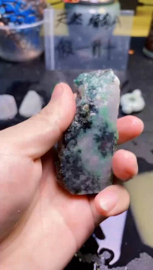 翡翠未镶嵌颈饰天然翡翠042