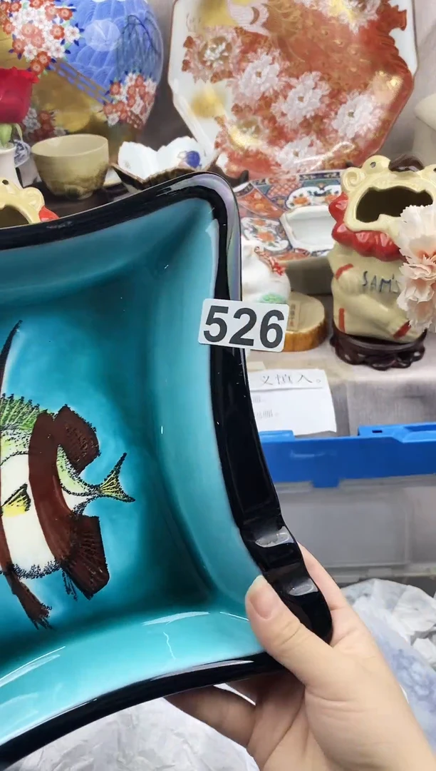 摆件好看好看的小瓷器
