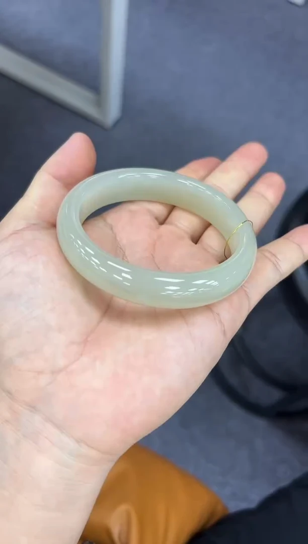 未镶嵌手镯和田玉65   w01