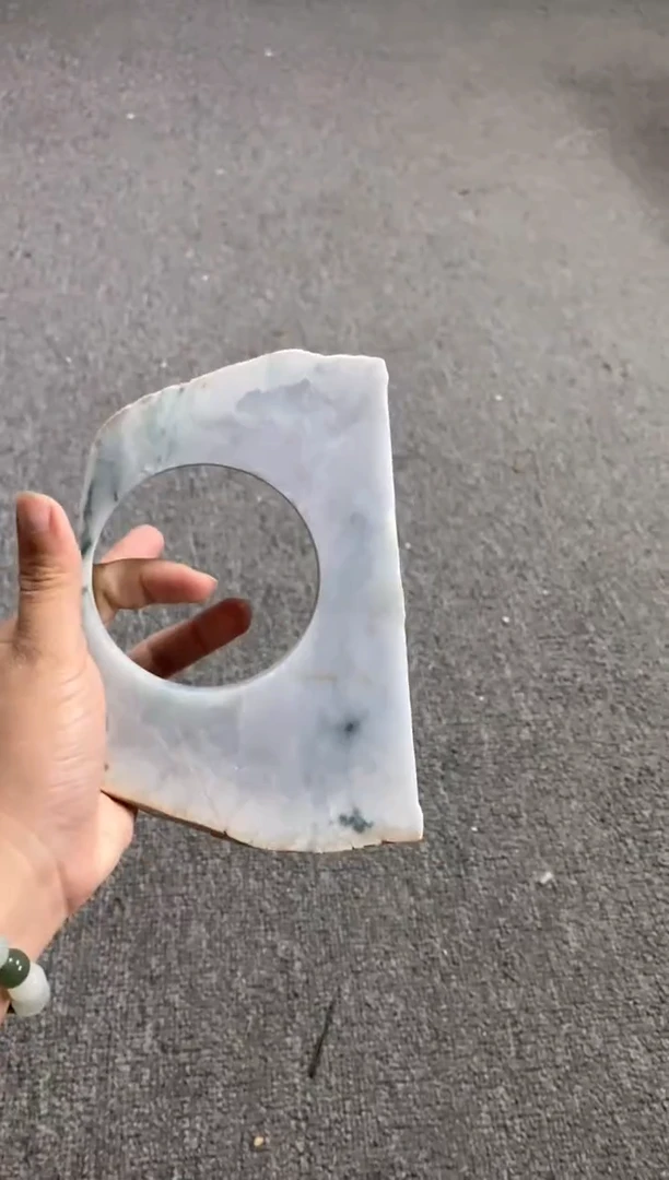 【闪购商品】翡翠挂件未镶嵌边料