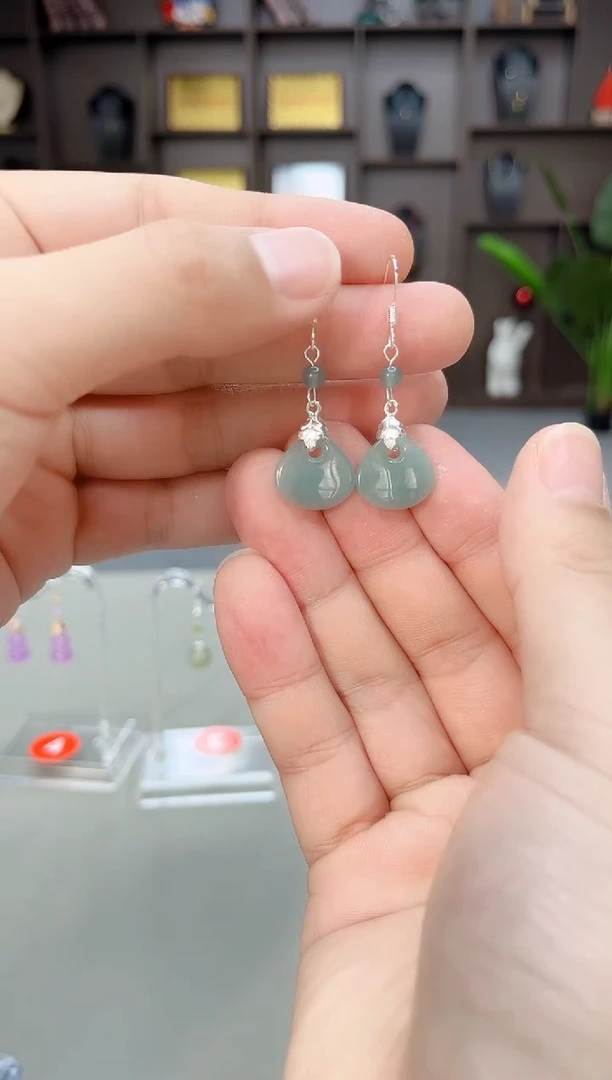 未镶嵌翡翠耳饰328000