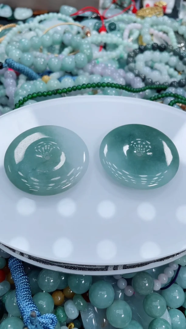 翡翠未镶嵌颈饰151