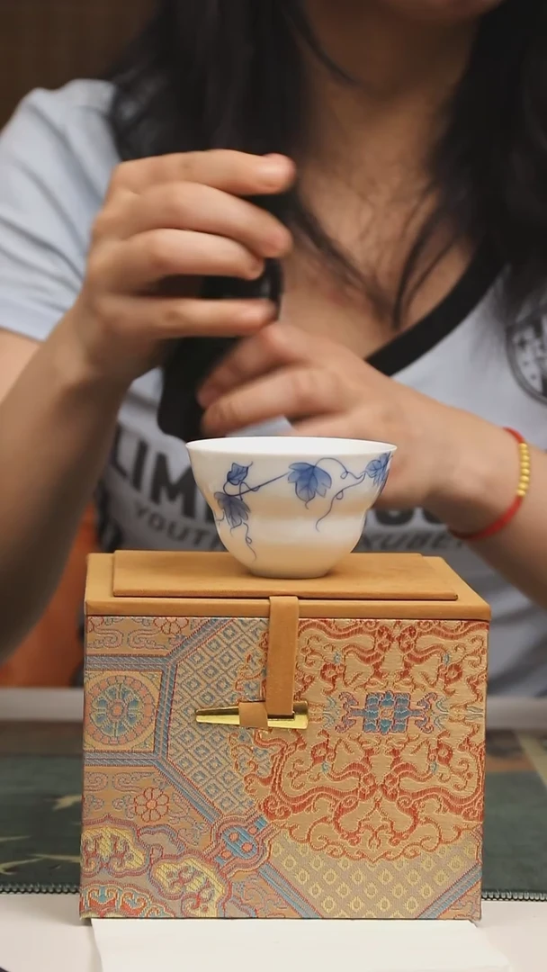 景德镇高温瓷葫芦玲珑瓷