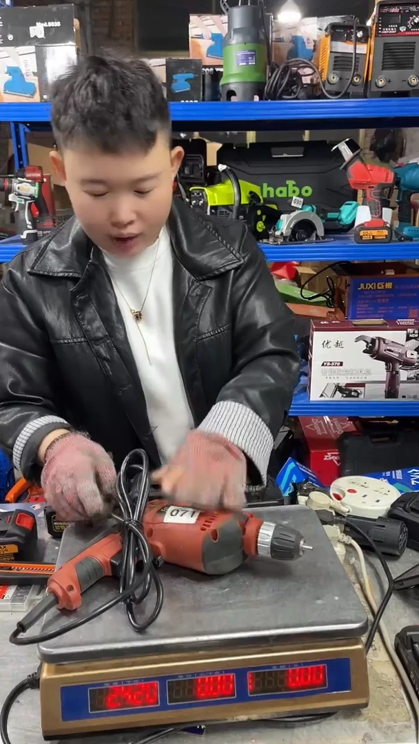 大****扬二手工具听讲解看图片下单 没有运费险071