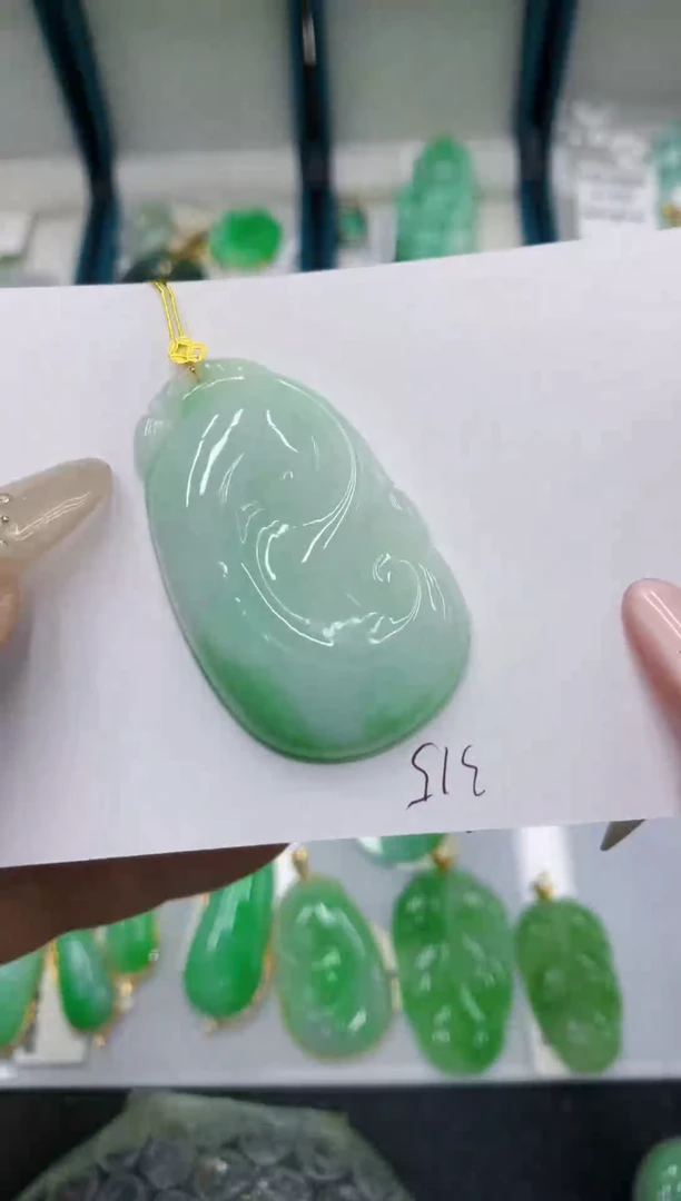 颈饰18K金镶嵌翡翠111111