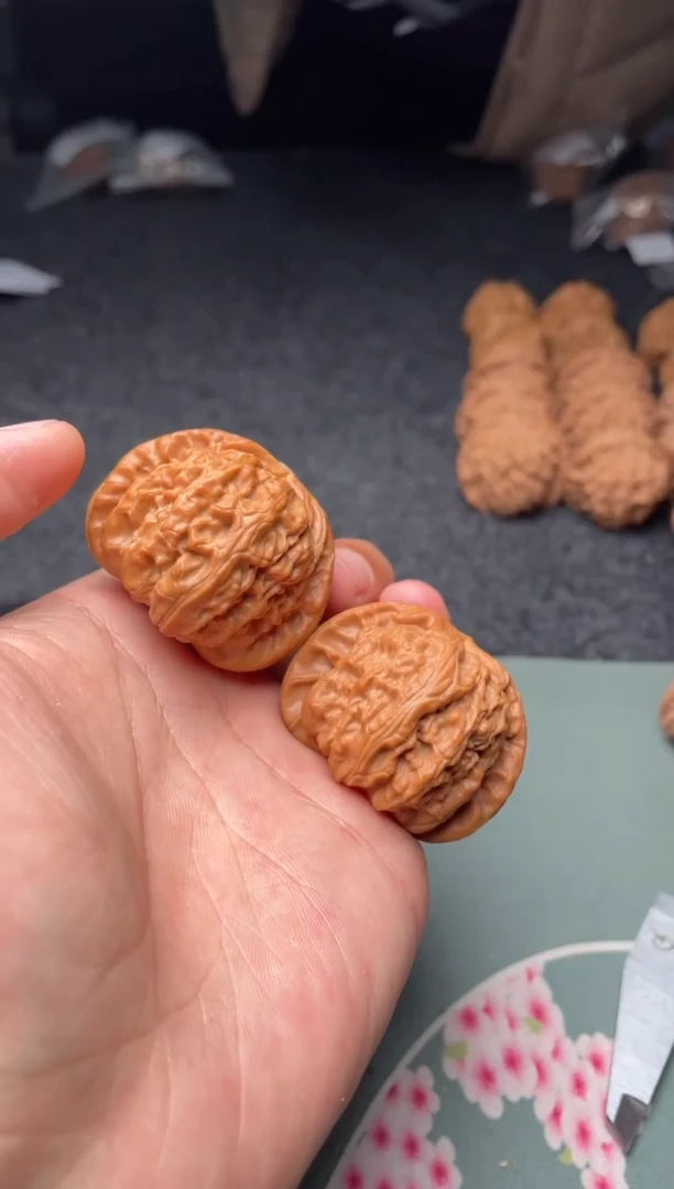 把件文玩核桃a218  白狮子   43尺