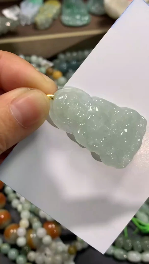 颈饰未镶嵌翡翠1