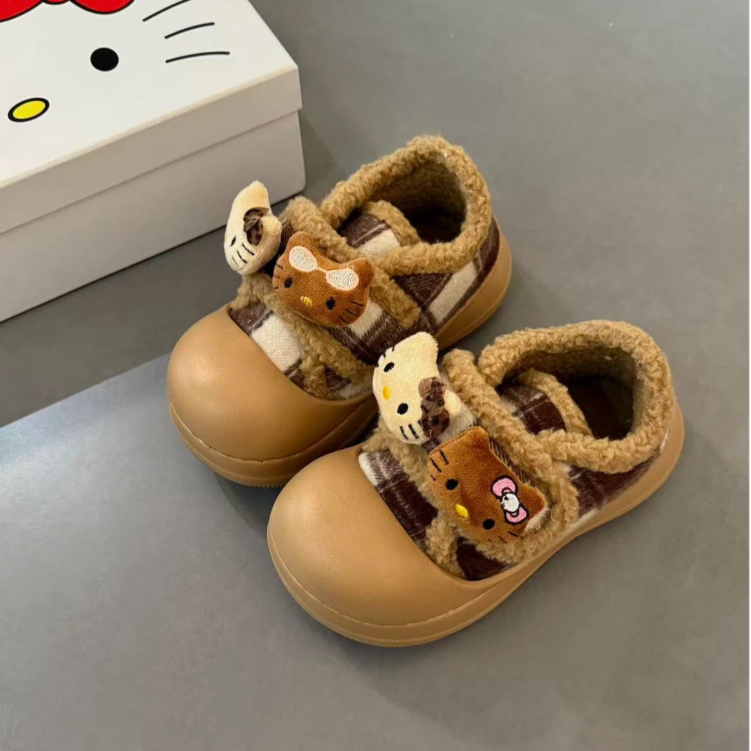 可爱卡通黑皮kt棉鞋女2025新款外穿厚底居家保暖加绒一脚蹬毛毛拖