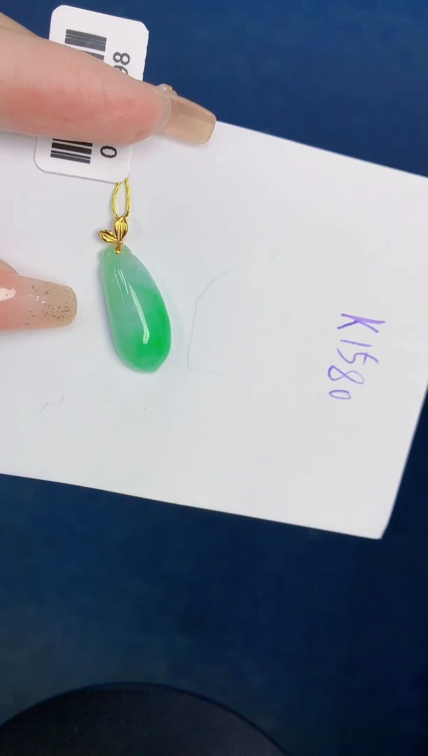 颈饰18K金镶嵌翡翠缅甸天然翡翠A货