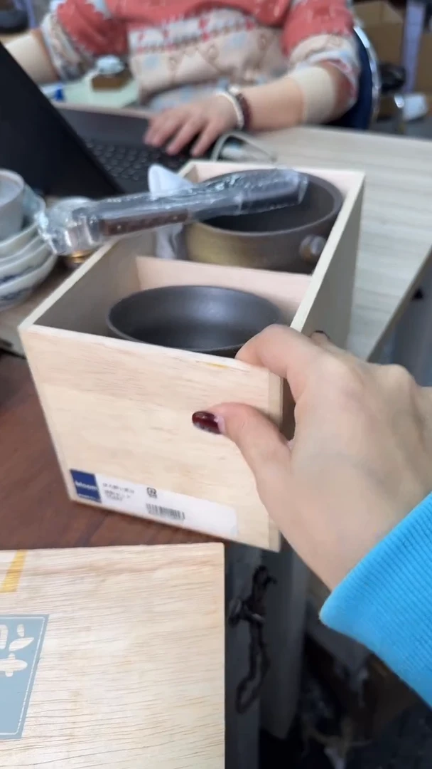【闪购商品】人随春好春与人宜