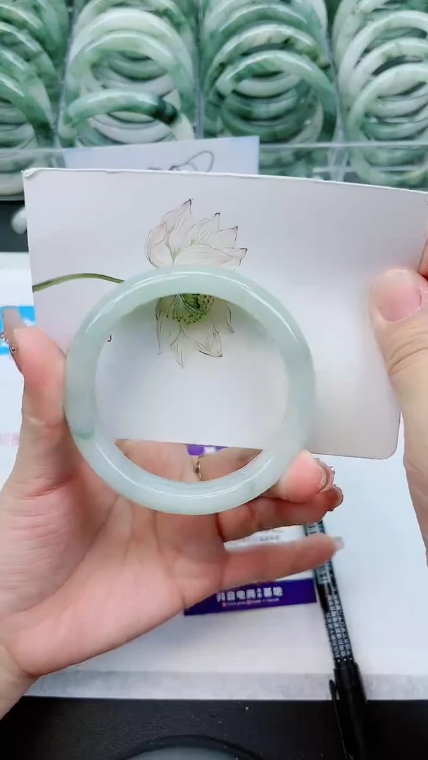 【闪购商品】石英质玉手镯未镶嵌A40号/57-58圈