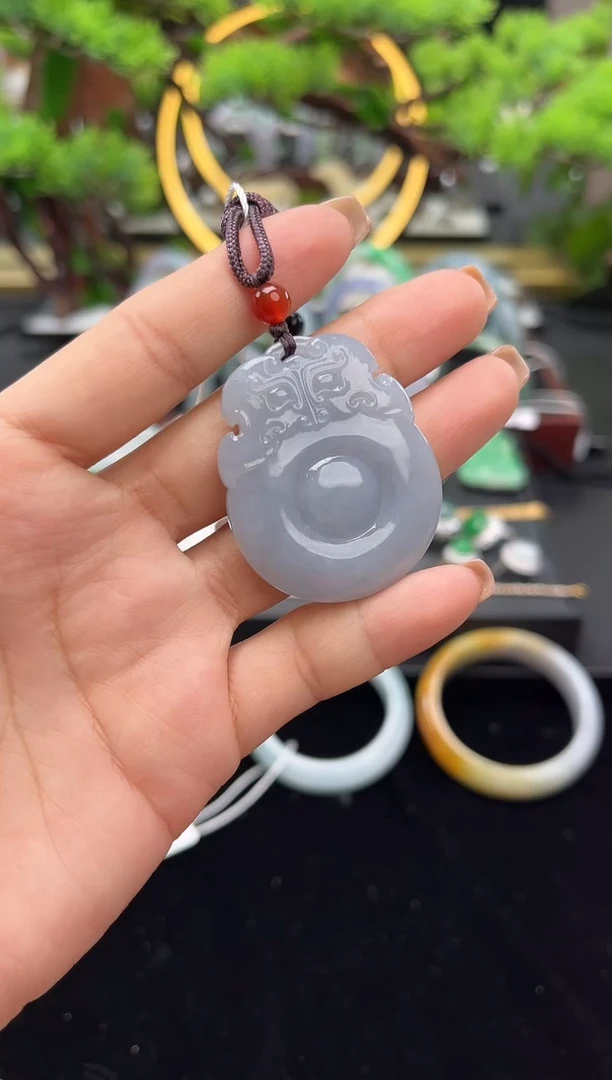 颈饰未镶嵌翡翠吊坠