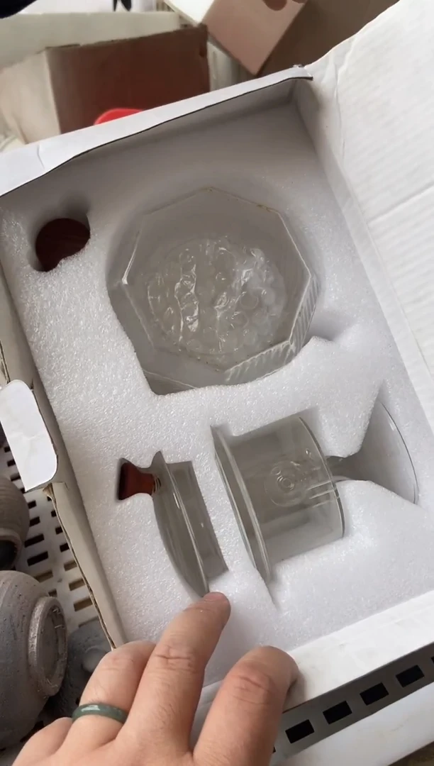 杯无运费险有瑕疵的摄影的产品有使用过的痕迹有点脏介意勿拍