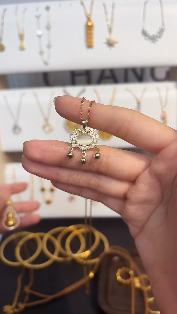 无非金属平安锁玫瑰金项链小裙子