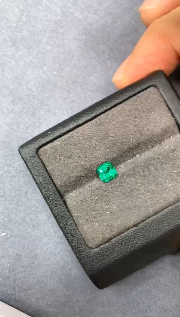 裸石祖母绿0.8ct