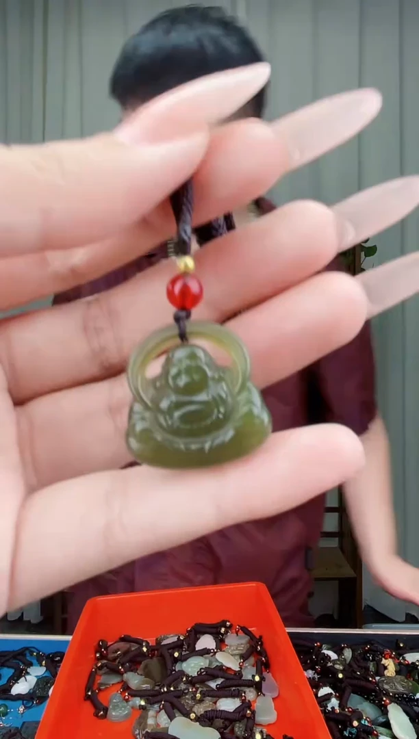 和田玉未镶嵌挂件拍一发一，多样性发货！