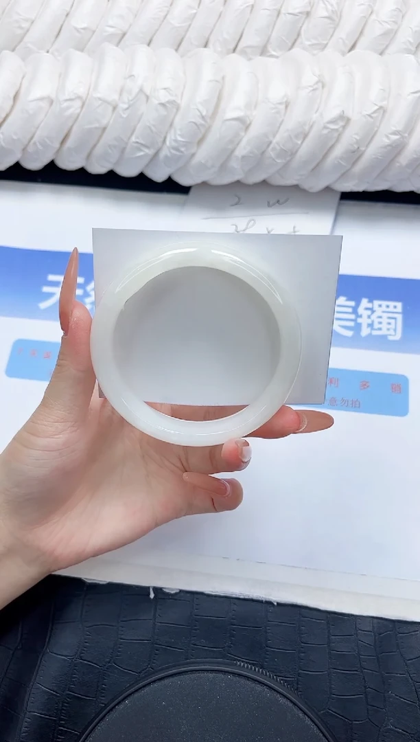 未镶嵌手镯和田玉142-60