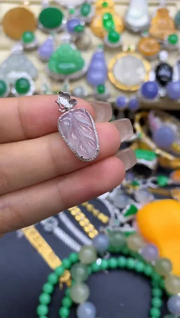 颈饰18K金镶嵌翡翠172-中国好珍宝