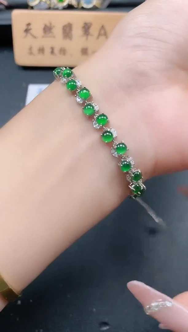 银S925镶嵌戒指翡翠1111