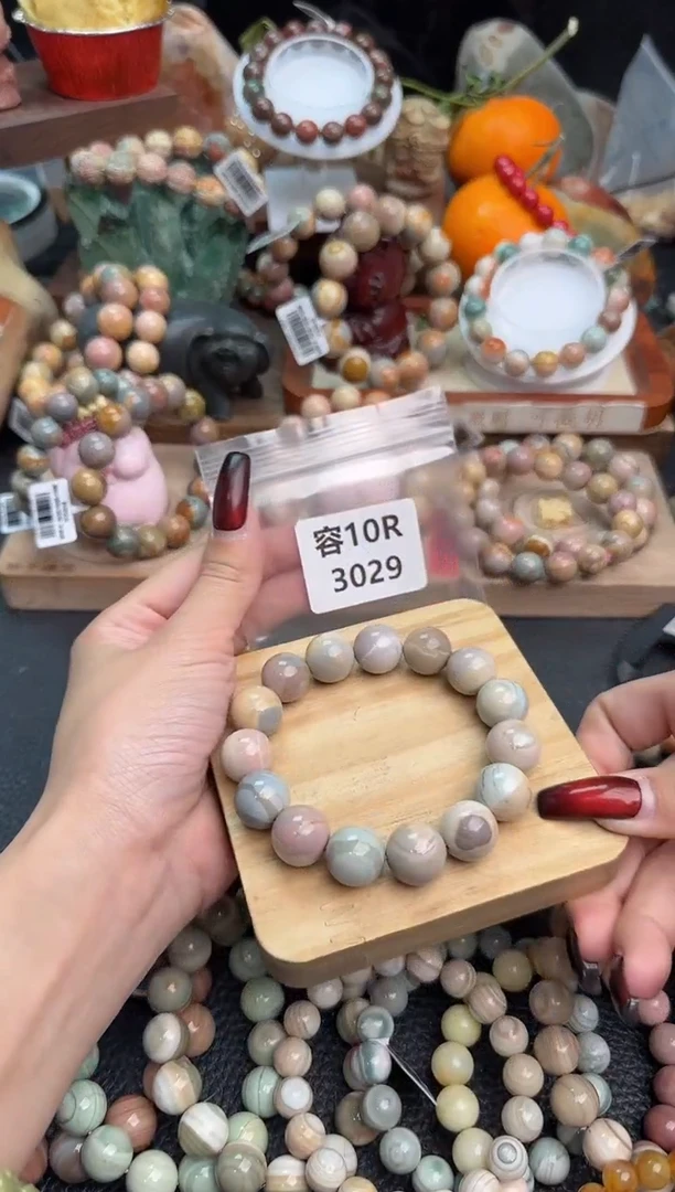 【闪购商品】石英质玉手链未镶嵌10R3029