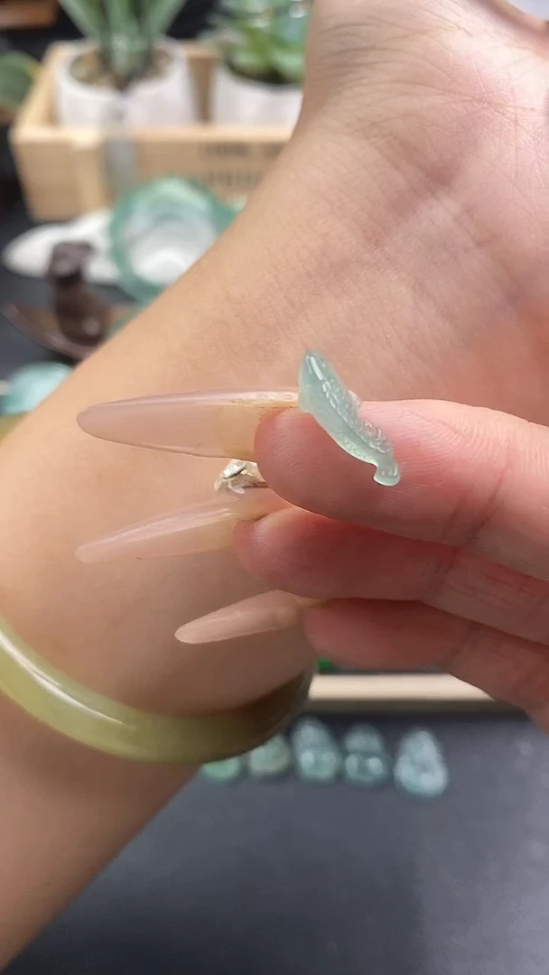 颈饰未镶嵌翡翠锦鲤