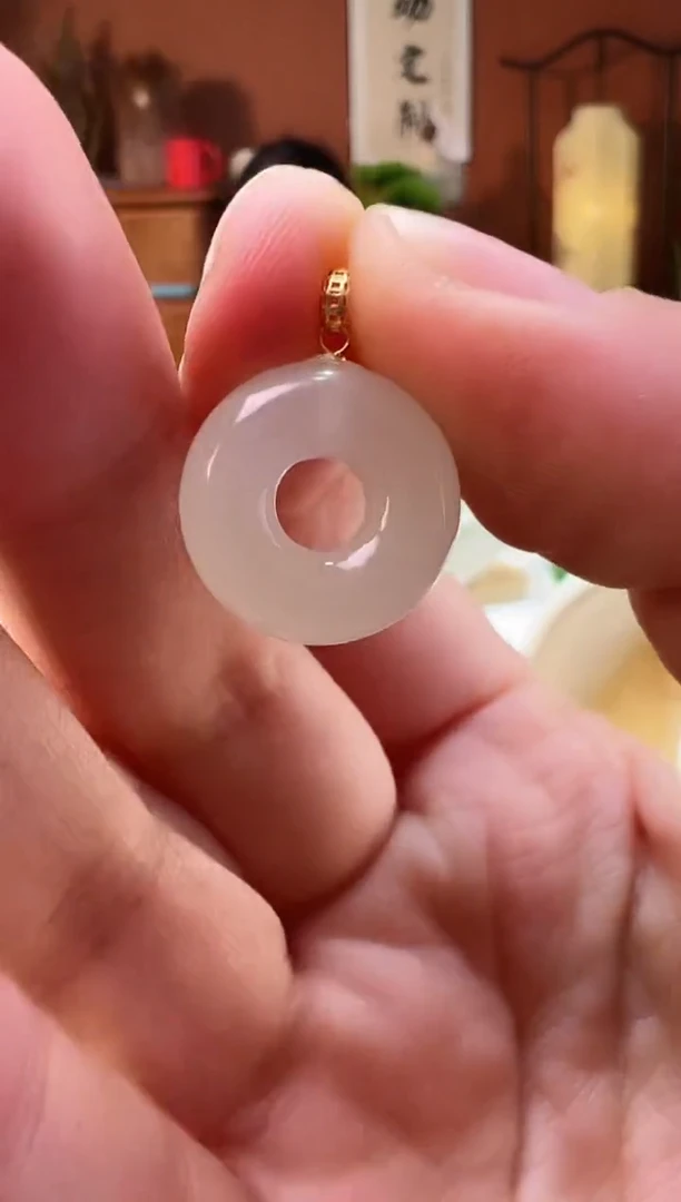 【闪购商品】和田玉吊坠(不含链)18K金镶嵌和田玉