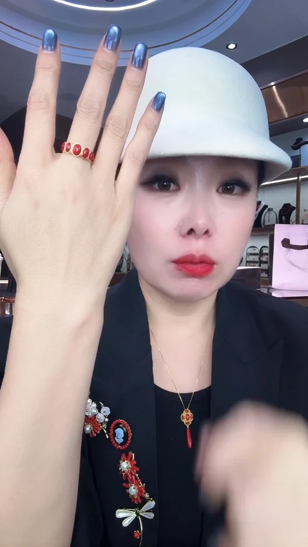 简单时尚百搭 戒指