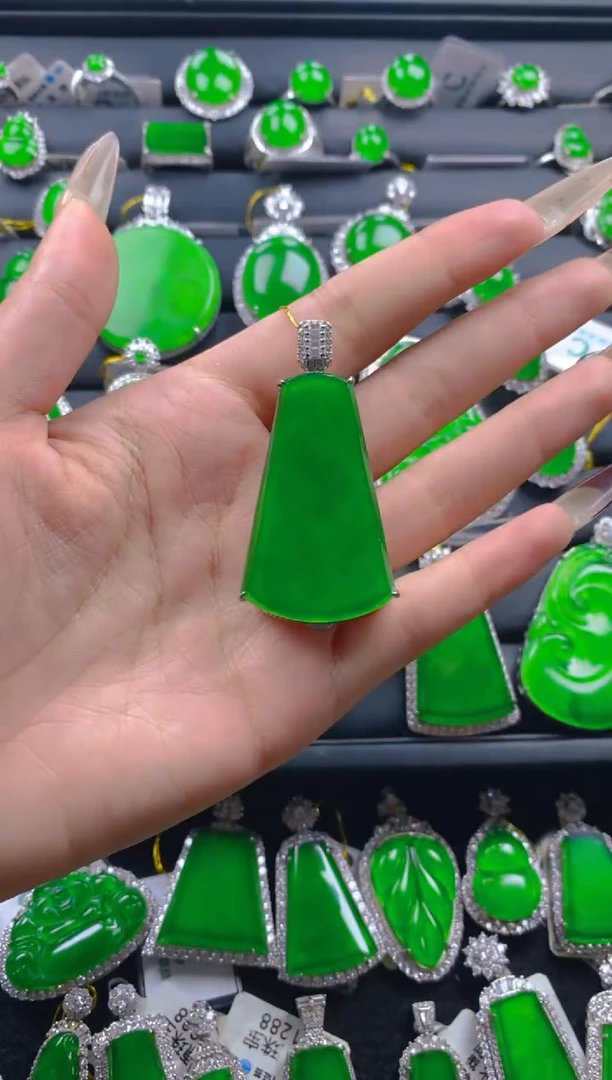 【闪购商品】翡翠颈饰银S925镶嵌11111111