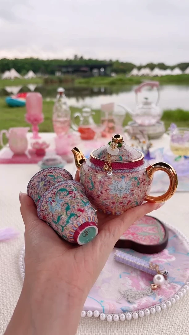 花开盛世---一壶两杯