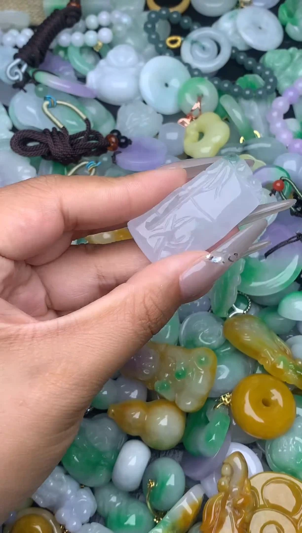 翡翠未镶嵌颈饰天然缅甸翡翠吊坠