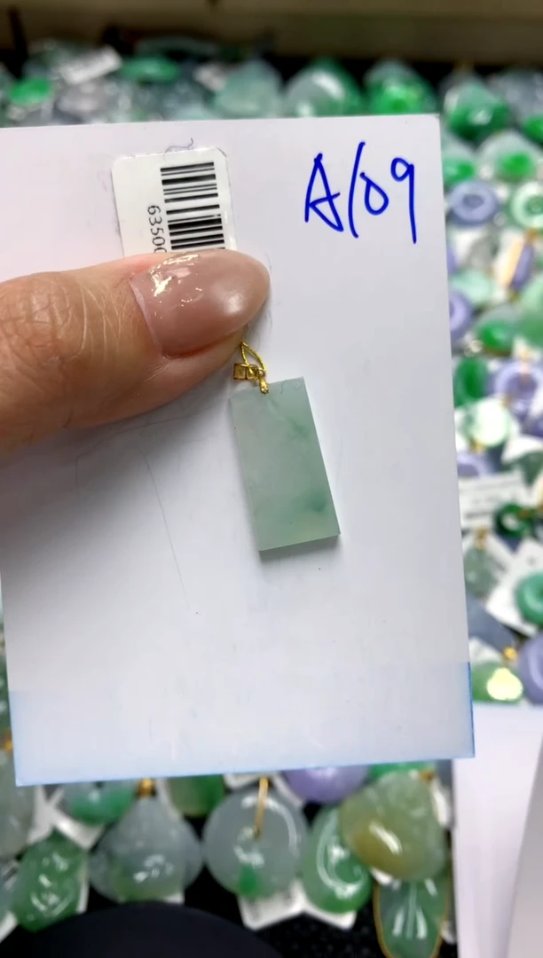 【闪购商品】翡翠颈饰18K金镶嵌111111111