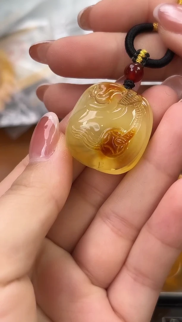 未镶嵌蜜蜡裸石R****?琥珀蜜蜡吊坠