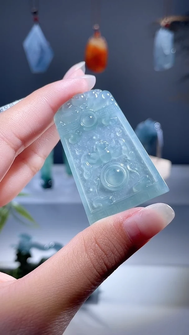 颈饰未镶嵌翡翠仿古牌