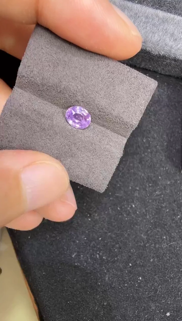 未镶嵌定制定制蓝宝石n****g天然无烧1.065克拉国际证书