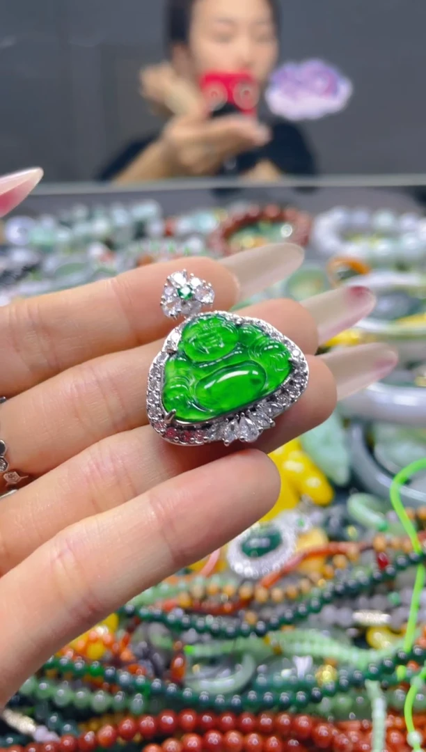 颈饰未镶嵌翡翠/G/翡翠A货，一件也是批发价