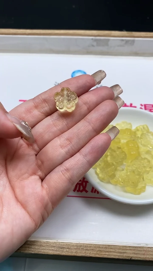 散珠未镶嵌水晶D851 黄水晶 五瓣花1个9.9元