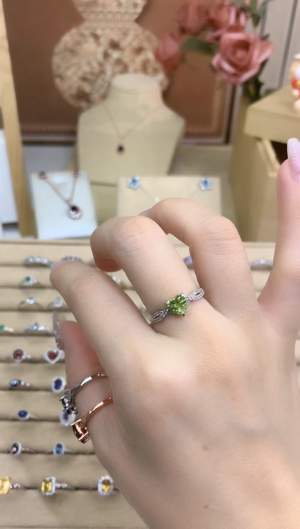 银S925镶嵌戒指橄榄石橄榄石