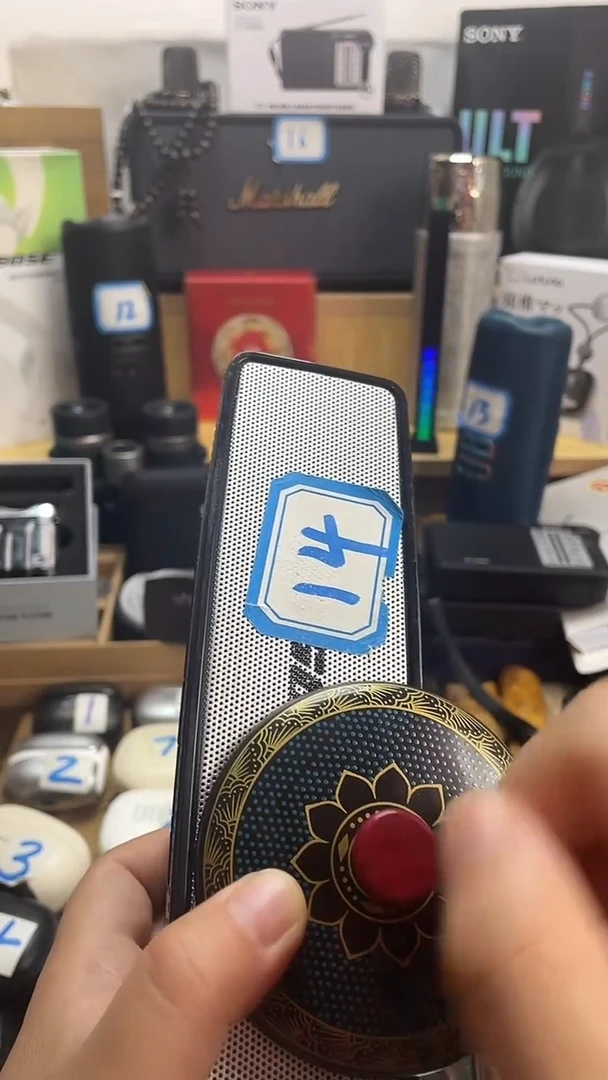 瓷片闪购商品 如图所示