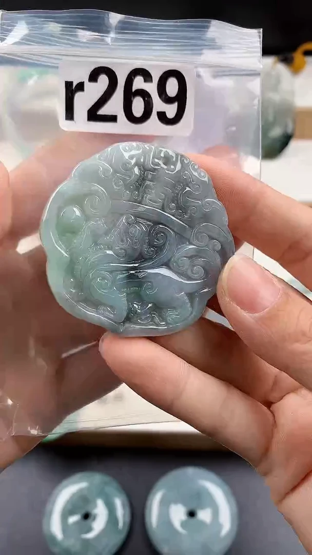 颈饰未镶嵌翡翠天然翡翠吊坠挂件