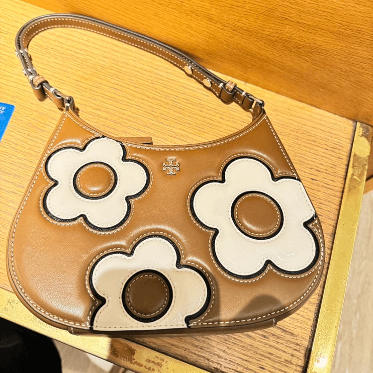 全新未使用 TORY BURCH/汤丽柏琦 EMERSON焦糖印花月牙包151964