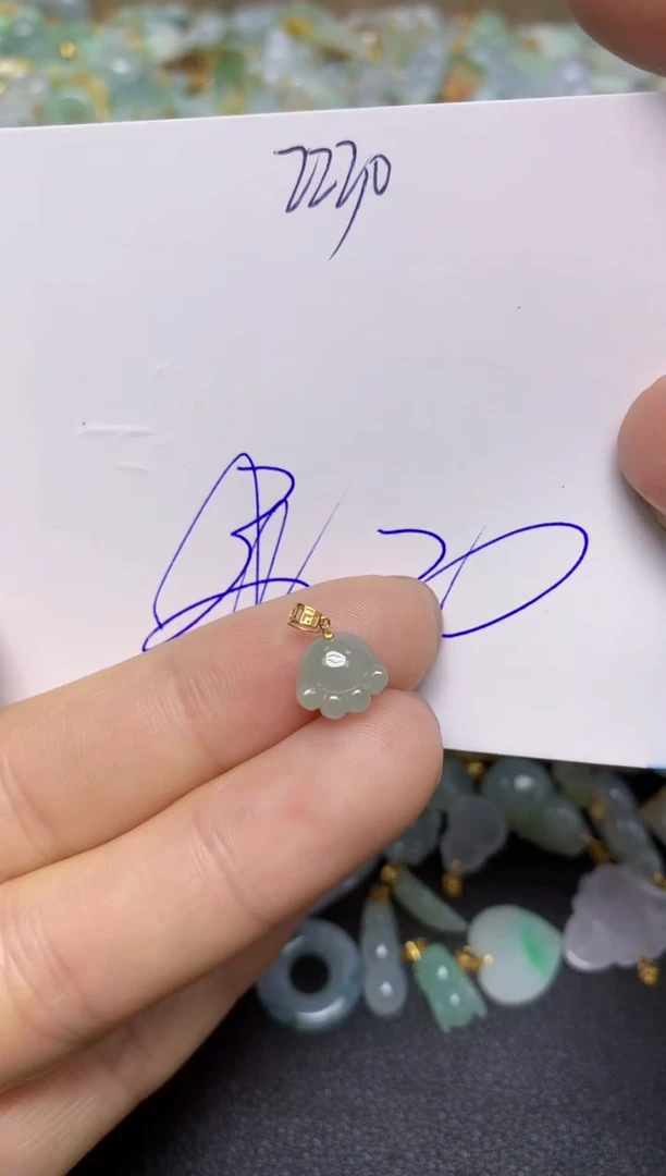 【闪购商品】翡翠挂件18K金镶嵌 天然翡翠A货