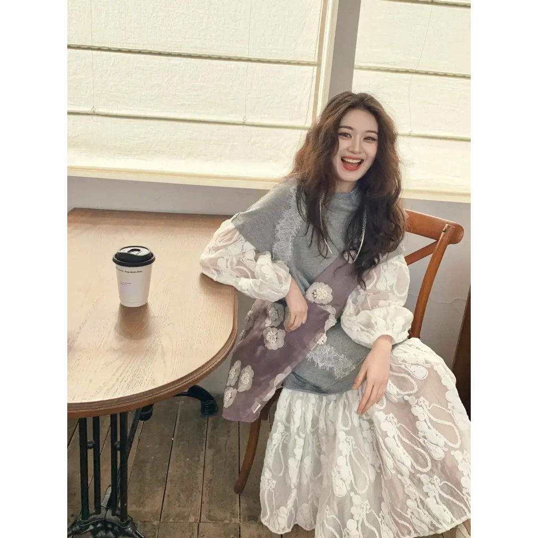 法式蕾丝刺绣拼接假两件灰色连衣裙早春新款宽松休闲长款大摆裙