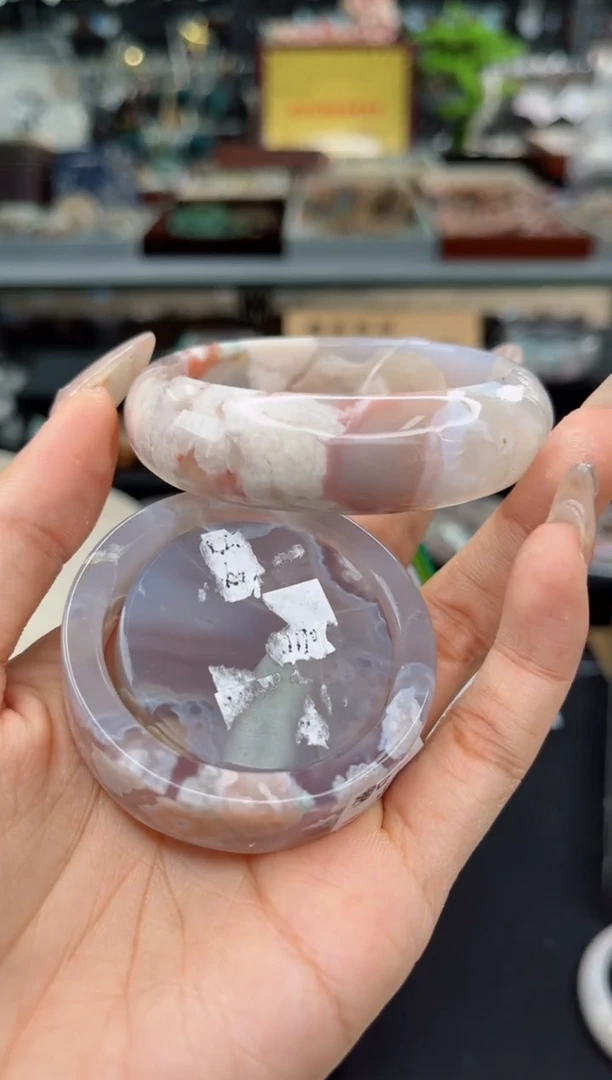 【闪购商品】石英质玉手镯未镶嵌54圈口（赠送镯心）6401023