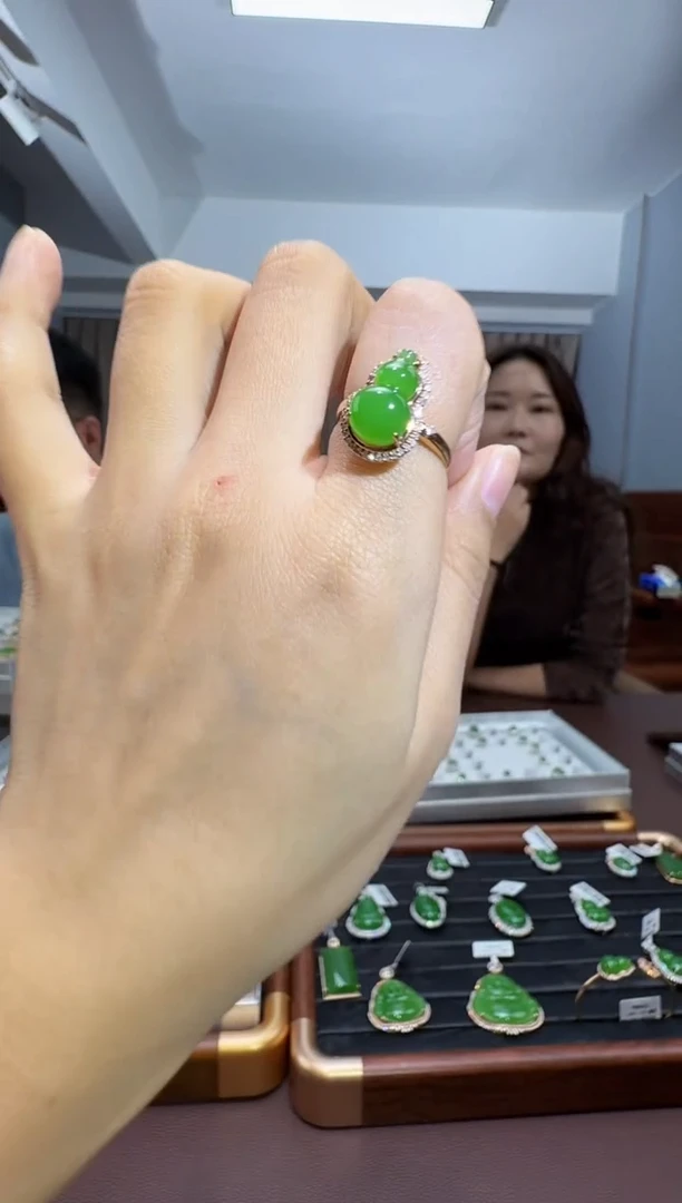 颈饰18K金镶嵌和田玉121-592-11.4多样性拍一发一